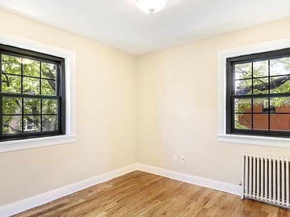 77-40 Main Street 3B, Queens NY 11367