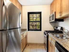 77-40 Main Street 3B, Queens NY 11367
