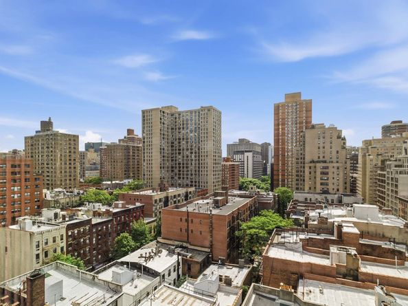 201 East 25th Street 14K, New York NY 10010