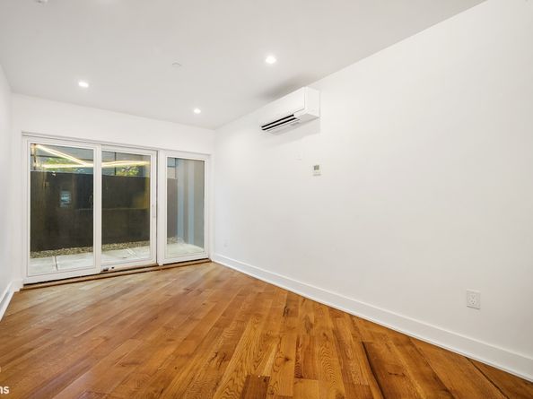553 West 182nd Street 1, New York NY 10033