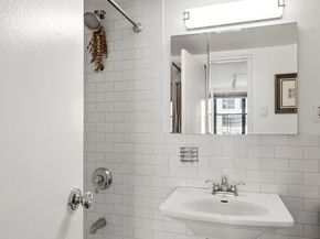 200 East 24th Street 1403, New York NY 10010