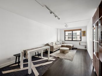 200 East 24th Street