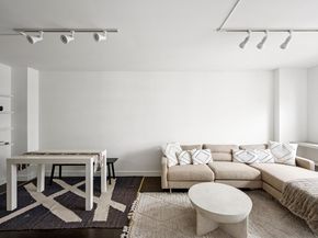200 East 24th Street 1403, New York NY 10010