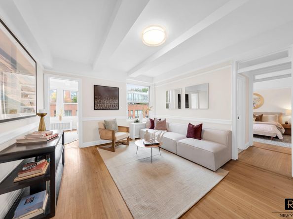 365 West 20th Street 6DE, New York NY 10011