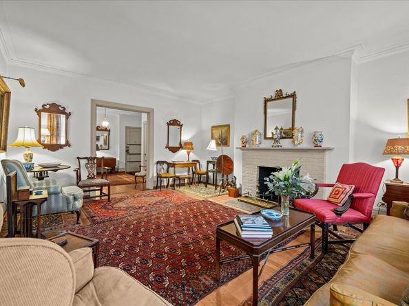 525 West 238th Street 2B, Bronx NY 10463