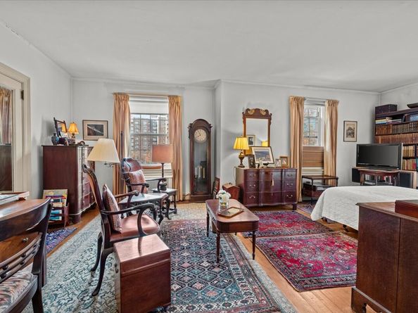 525 West 238th Street 2B, Bronx NY 10463