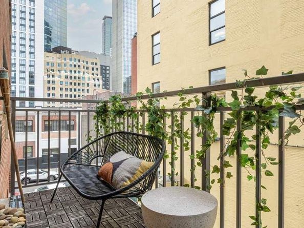 27-16 41st Avenue 3D, Queens NY 11101