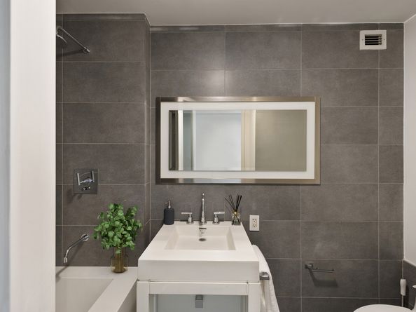 444 West 19th Street 201, New York NY 10011