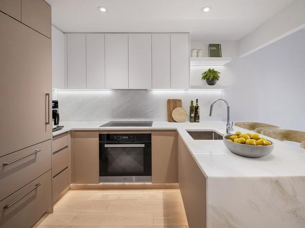 355 West 39th Street 2A, New York NY 10018