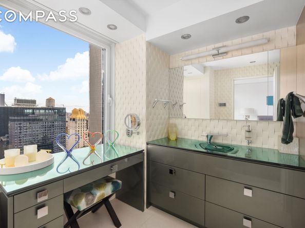 150 West 56th Street 3901, New York NY 10019