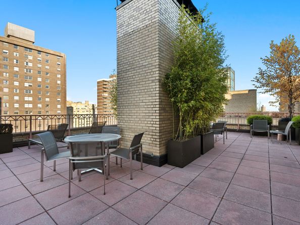 235 East 22nd Street 12R, New York NY 10010