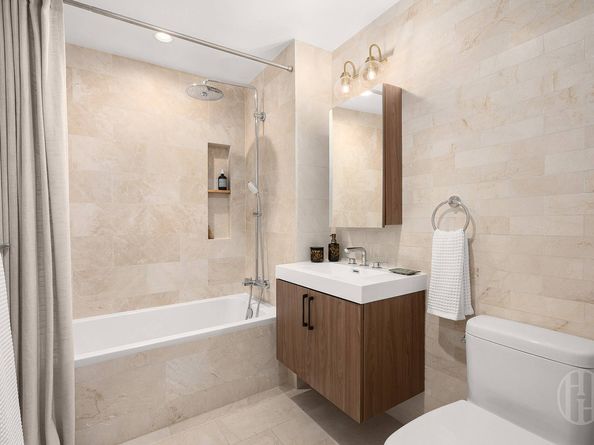 216 20th Street 1B, Brooklyn NY 11232-1341