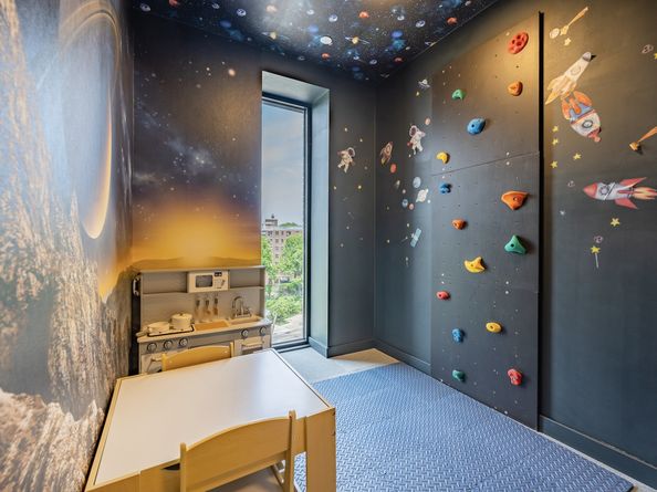 30-05 Vernon Boulevard 3G, Queens NY 11102