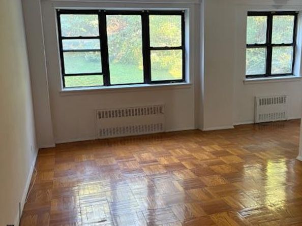 735 Kappock Street 2F, Bronx NY 10463