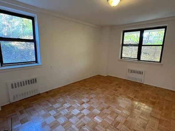 735 Kappock Street 2F, Bronx NY 10463