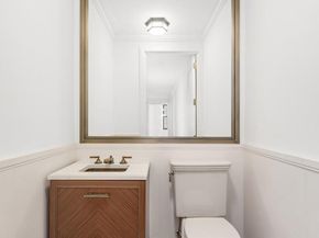 100 Barclay Street 15L, New York NY 10007