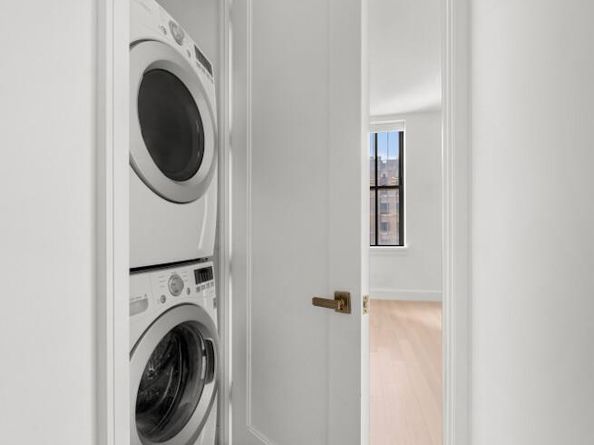 100 Barclay Street 15L, New York NY 10007