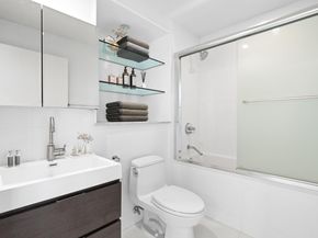 5-12 51st Avenue 3, Queens NY 11101