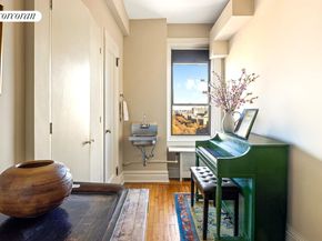 135 Eastern Parkway 12F, Brooklyn NY 11238