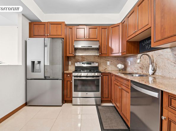 842 Ocean Parkway 2B, Brooklyn NY 11230