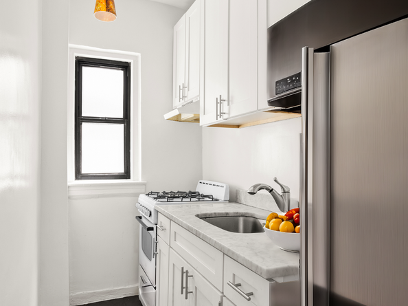 240 East 24th Street B, New York NY 10010