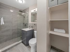 321 East 48th Street 1L, New York NY 10017