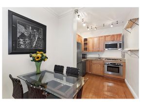 16 West 16th Street 1UN, New York NY 10011