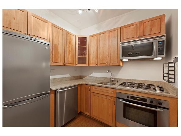 16 West 16th Street 1UN, New York NY 10011