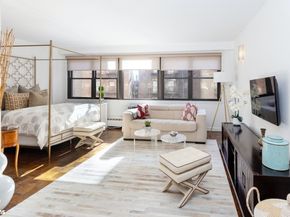 210 East 15th Street 5H, New York NY 10003