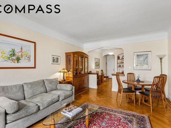 680 West 204th Street 4F, New York NY 10034