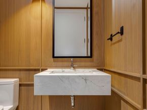 22-18 Jackson Avenue 719, Queens NY 11101