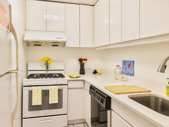 275 Greenwich Street 2A, New York NY 10007