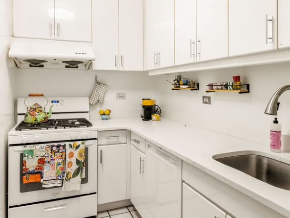 275 Greenwich Street 2A, New York NY 10007