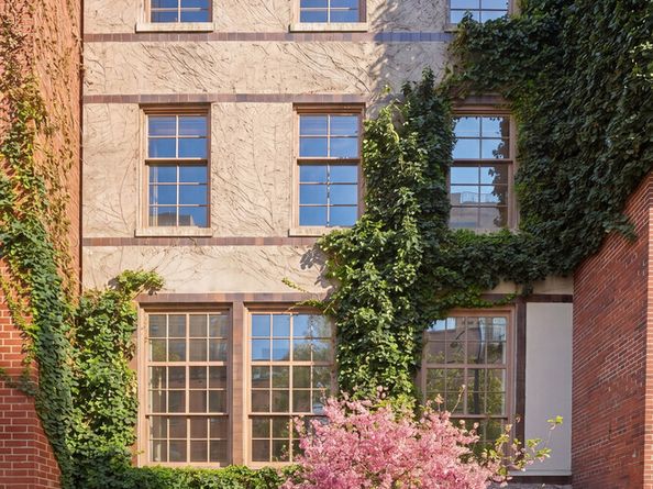 432 East 84th Street, New York NY 10028