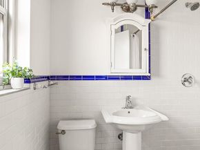 135 Ocean Parkway 4U, Brooklyn NY 11218