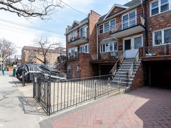 8418 Ave J, Brooklyn NY 11236