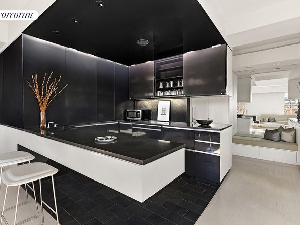 143 Ave B 7EF, New York NY 10009