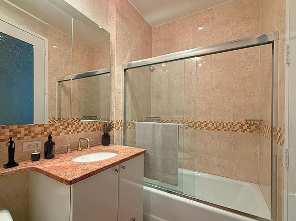 325 5th Avenue 14C, New York NY 10016