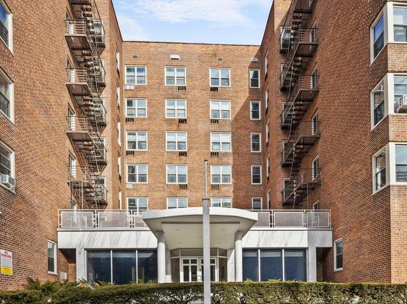 629 Kappock Street 6S, Bronx NY 10463