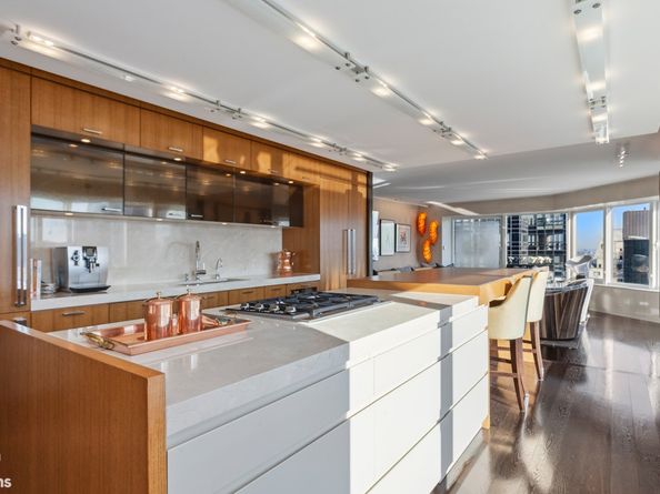 150 West 56th Street 3901, New York NY 10019