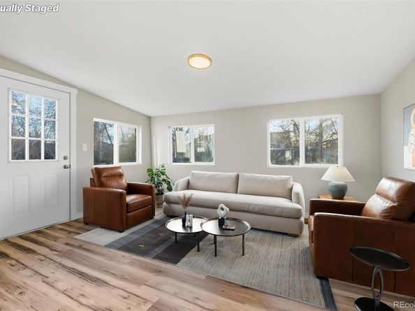 821 Salem Street, Aurora CO 80011