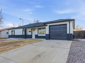 821 Salem Street, Aurora CO 80011