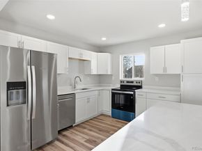 821 Salem Street, Aurora CO 80011