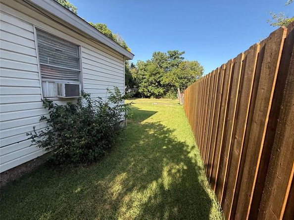 3008  Ballinger Drive , Garland Texas 75041