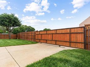 1414  Saddleback Lane , Lewisville Texas 75067