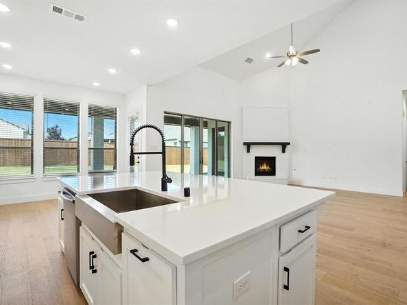 4621  Mount Vista Road , Oak Point Texas 75068