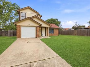 125 N Chapel Creek Boulevard , Fort Worth Texas 76108