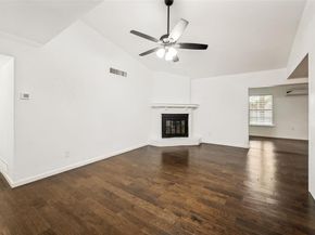 625  Kingston Drive , Grand Prairie Texas 75051