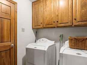 2036  Parkridge Court , Hurst Texas 76054