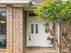 2036  Parkridge Court , Hurst Texas 76054